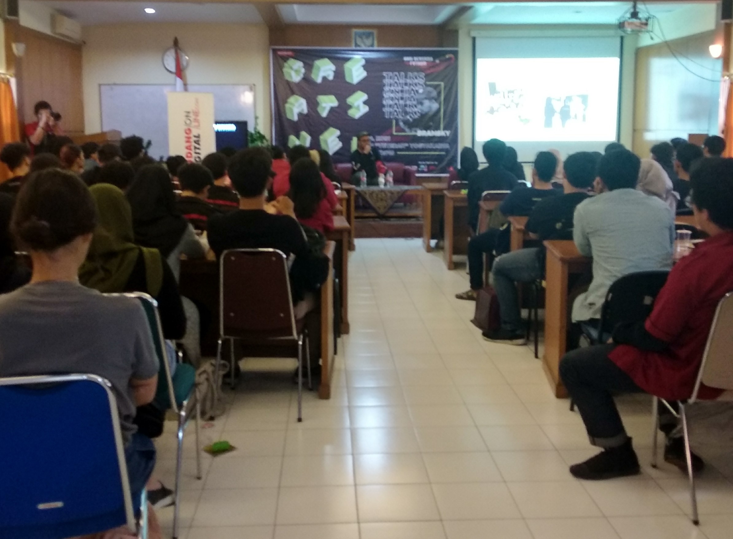 Fotkom Gelar Creative Talks