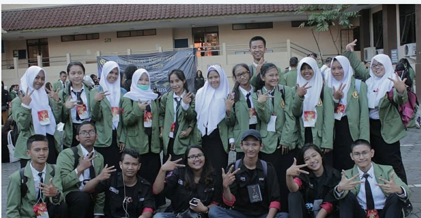Kreativitas dan Keseruan PKK Jurusan Ilmu Komunikasi 2018