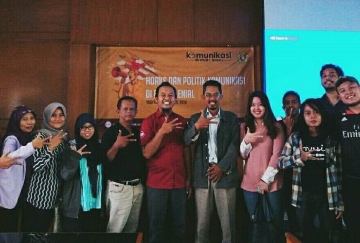 Hoax dan Politik Komunikasi di Era Milenial