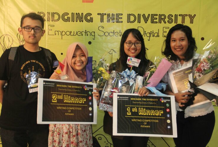 Mahasiswa Ilmu Komunikasi UPNVYK Raih Juara di COMMINFEST