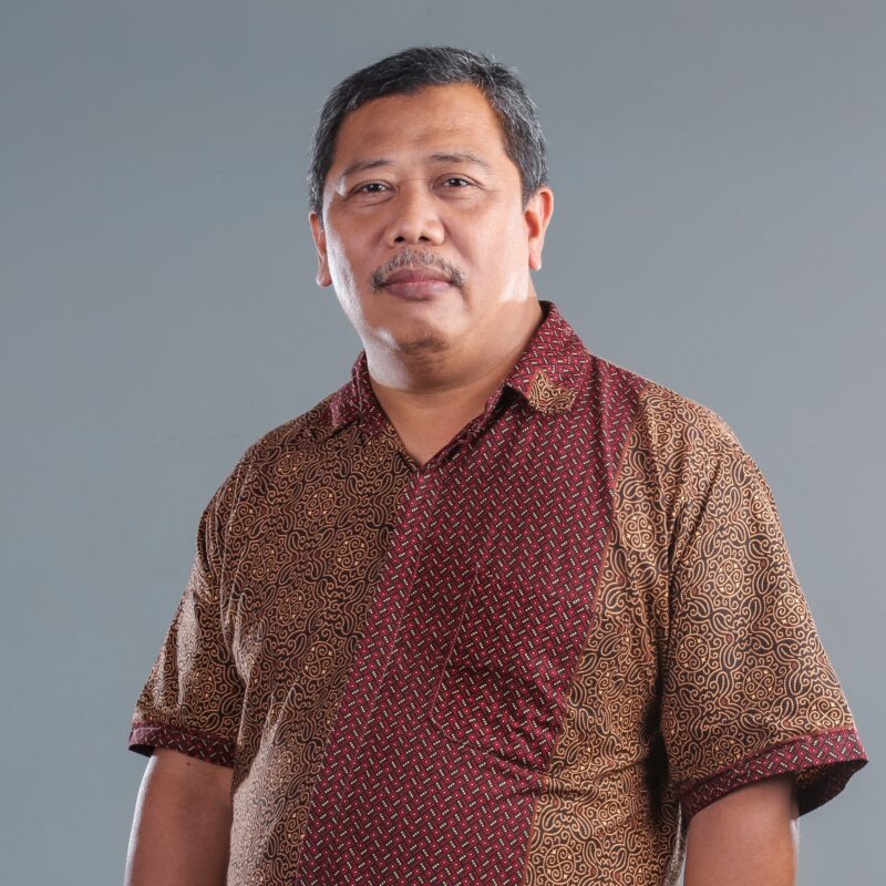 Dr. BASUKI AGUS  S,M.Si