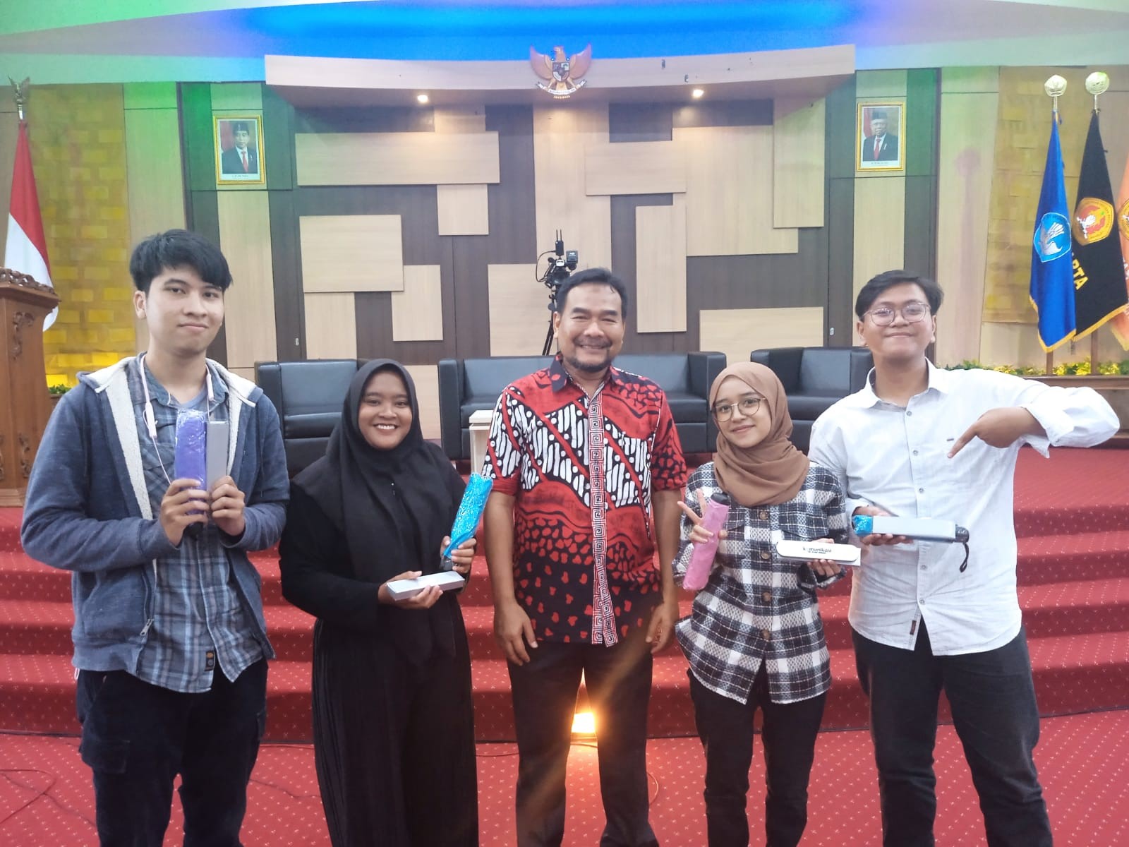 Mutualisme Jurusan Komunikasi UPN “Veteran” Yogyakarta Dengan Sputnik News Agency Dalam Seminar Writing in Journalism