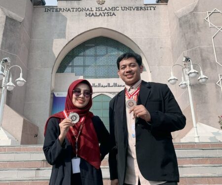 Afifah Misbar and Anas Robbani, Students of Public Relations Study Programme, Achieve Achievements in SDGs Project Pitch Competition