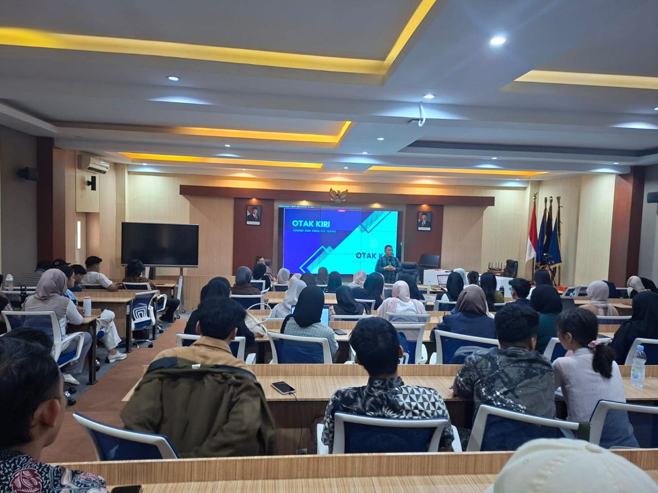 Program Studi Ilmu Komunikasi UPN “Veteran” Yogyakarta Gelar Kuliah Umum Bahas Transformasi Industri Komunikasi di Era Digital dan AI